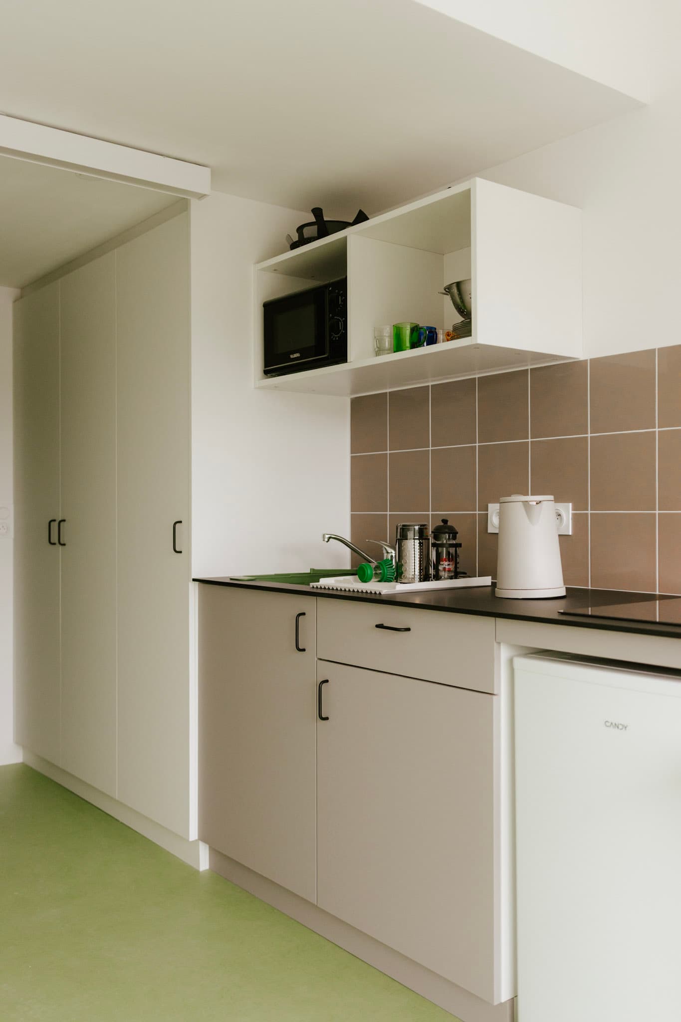 Studio étudiant équipé avec kitchenette, Résidence Rosolino Bruz